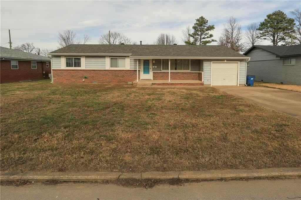 804 Nw 8th St - Photo 3 of 32