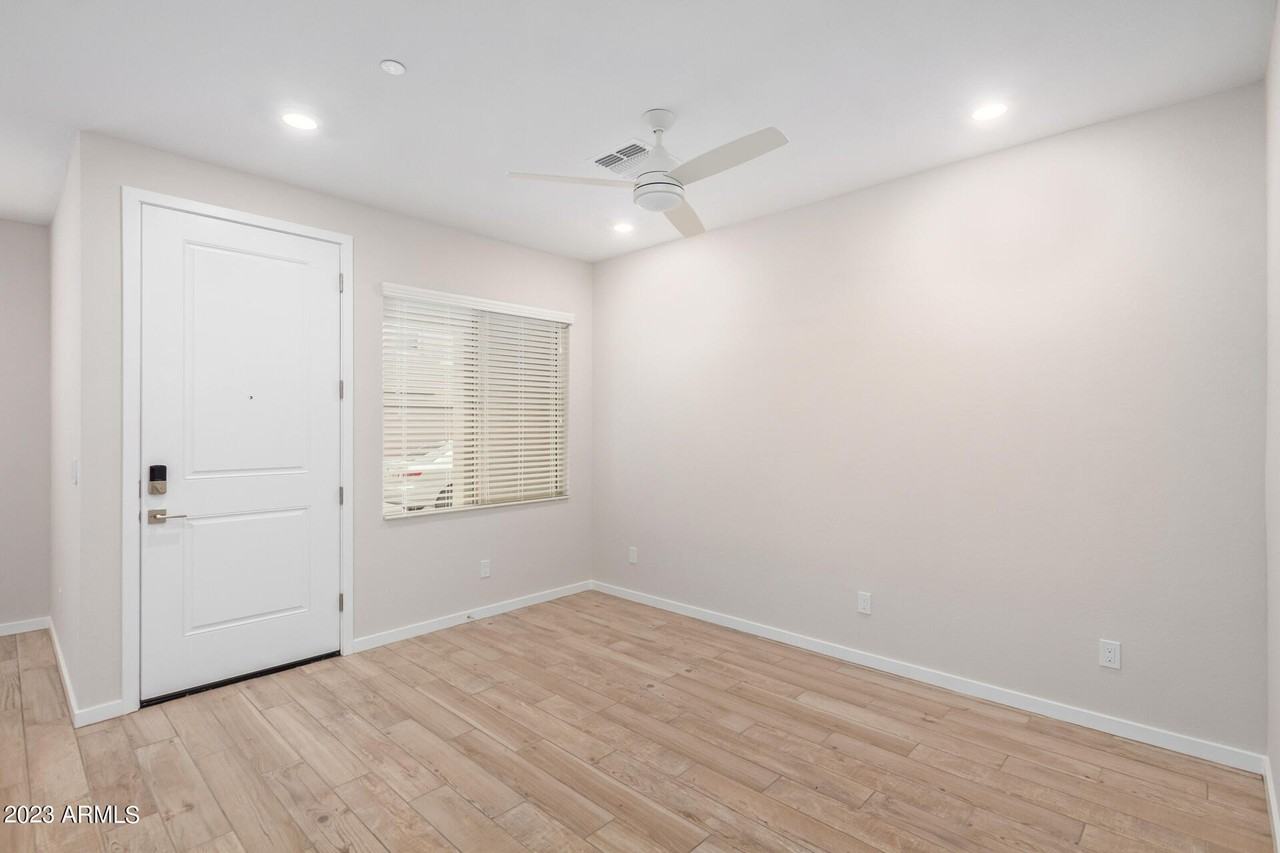 729 E Zesta Ln Unit 103 #103 - Photo 3 of 42