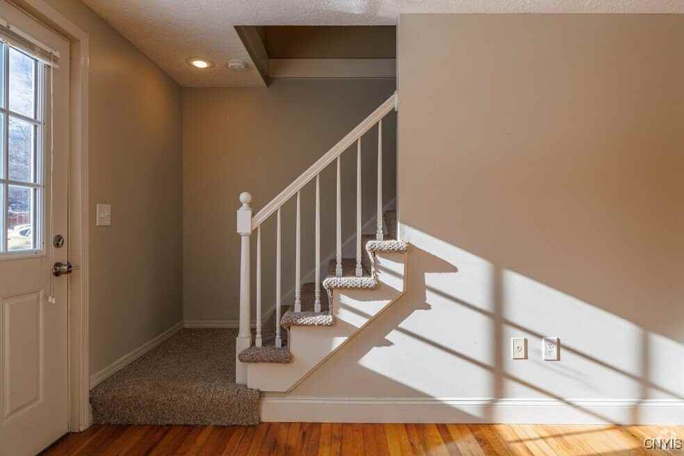 127 Spring Ave - Photo 6 of 15