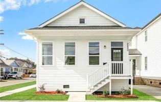 featured image of 2400 Music St