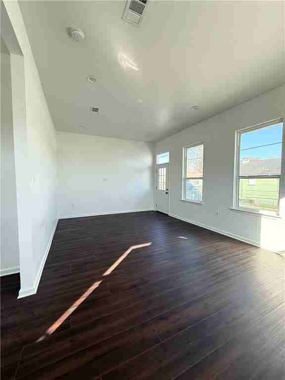 2400 Music St - Photo 2 of 12