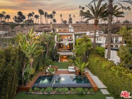 featured image of 966 Palisades Beach Rd