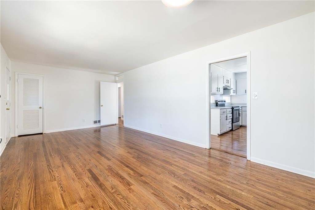 2058 Green Forrest Dr - Photo 3 of 24