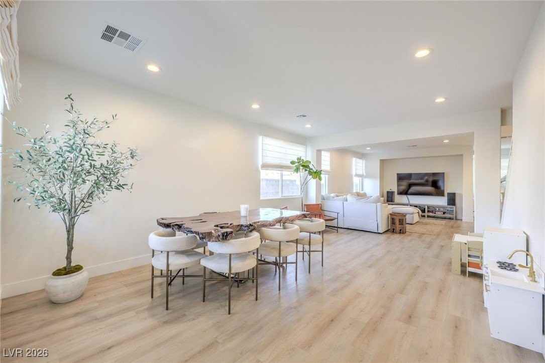 5404 Avent Ferry St - Photo 4 of 39