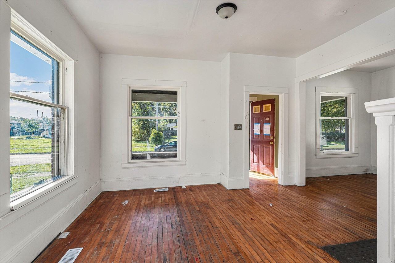 521 Birch St - Photo 6 of 19