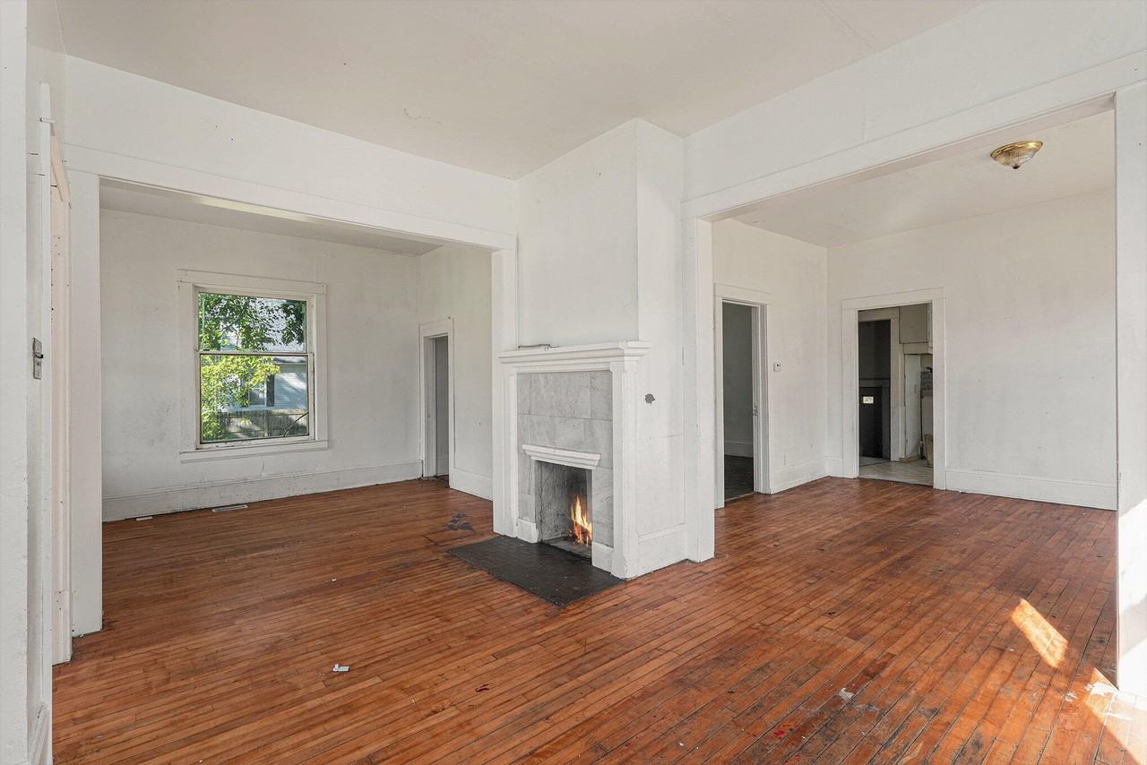 521 Birch St - Photo 7 of 19