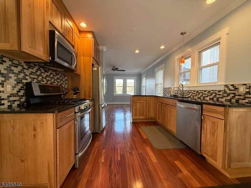 40 W Shore Rd - Photo 4 of 31