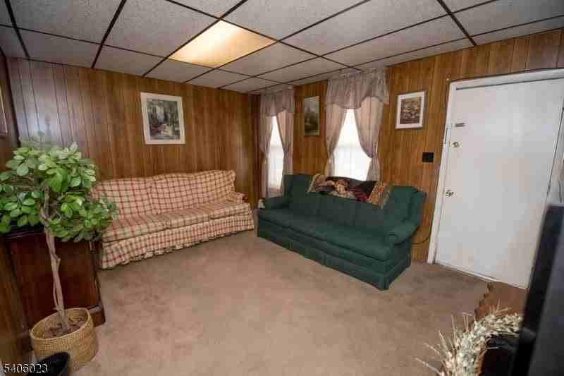 246 Washington St - Photo 5 of 15