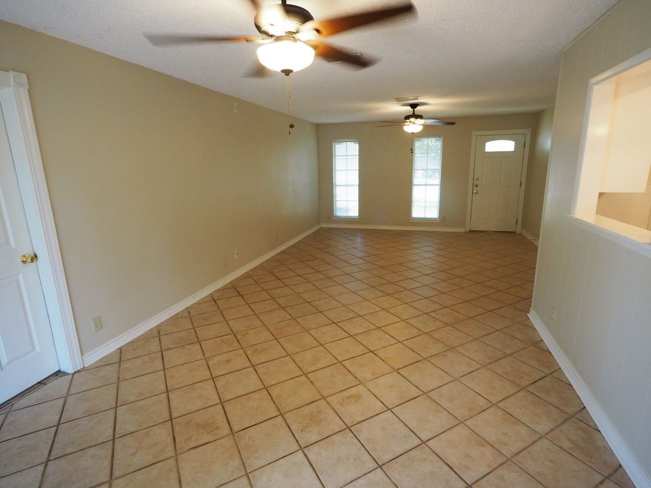 809 Maryland Dr - Photo 5 of 22