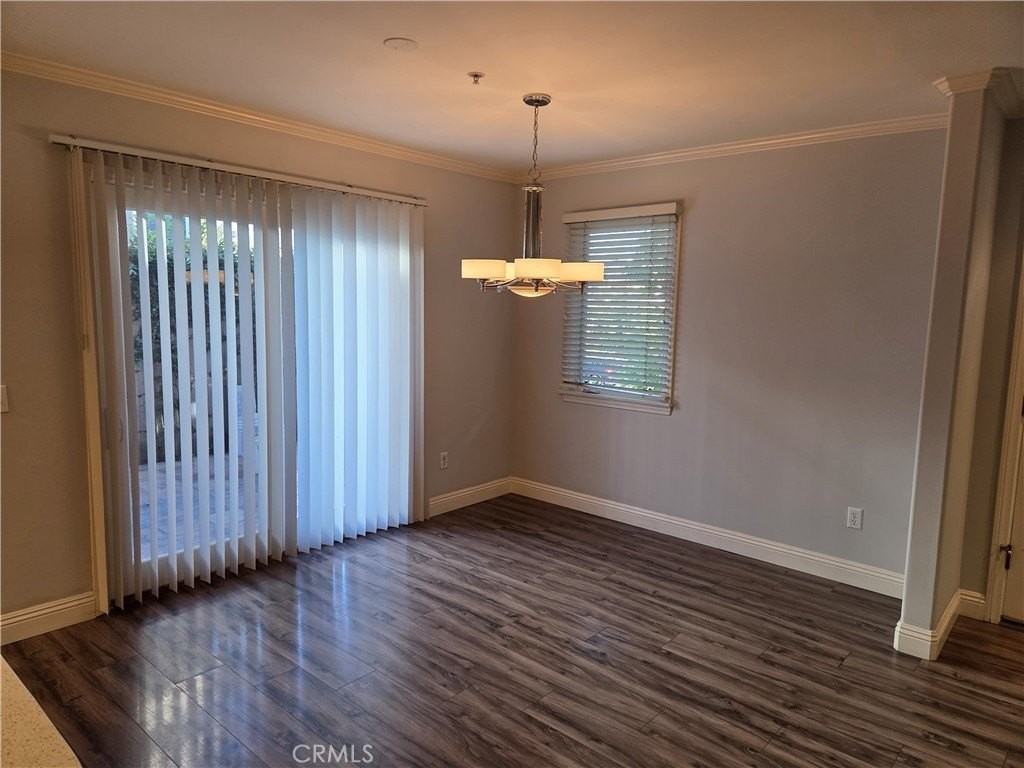 263 E Glenarm St - Photo 4 of 12