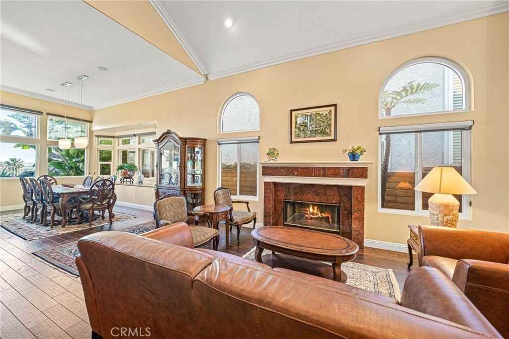 25712 Wood Brook Rd - Photo 4 of 50