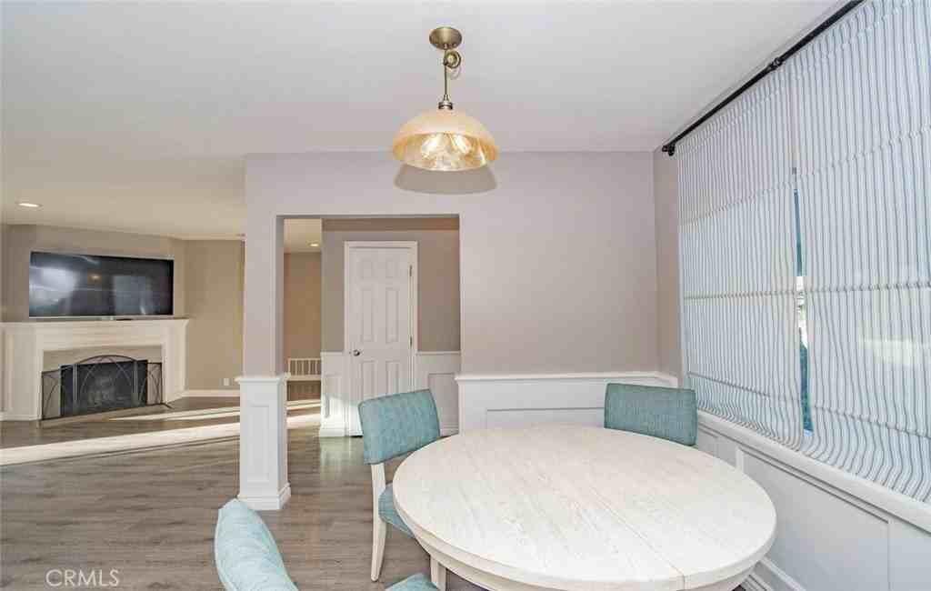 849 N Lenz Dr - Photo 7 of 25