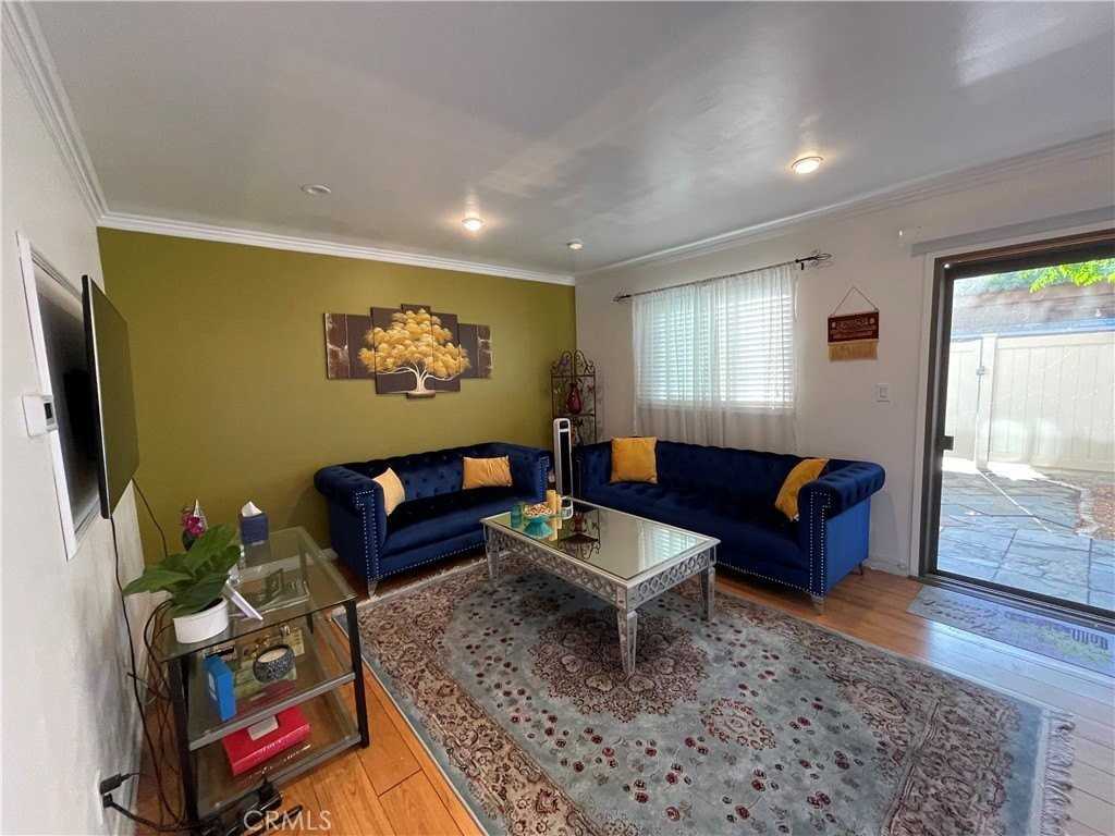 6625 Wilbur Ave - Photo 5 of 33