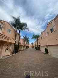 5200 White Oak Ave #36 - Photo 3 of 50