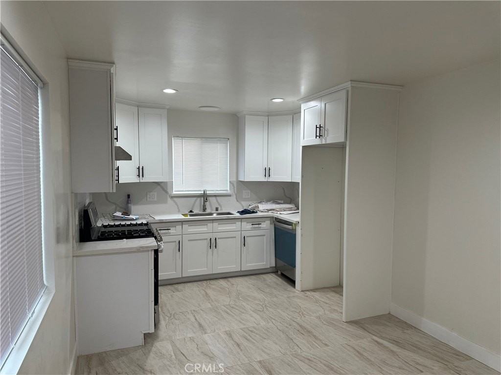 2161 Myrtle Ave #A - Photo 4 of 14