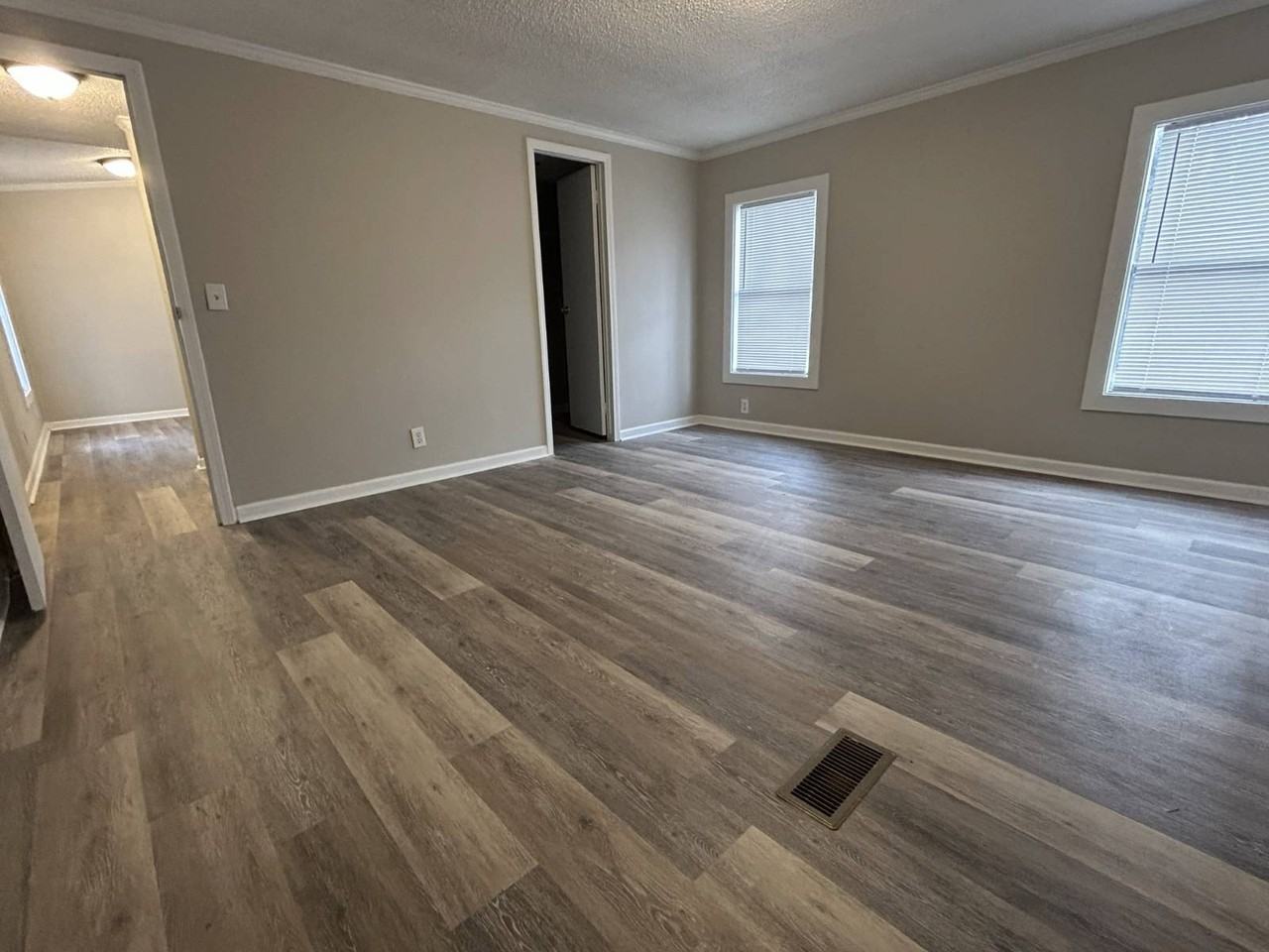 38 White Oak Vlg - Photo 7 of 16