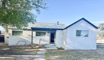 featured image of 200 Santa Rita Dr