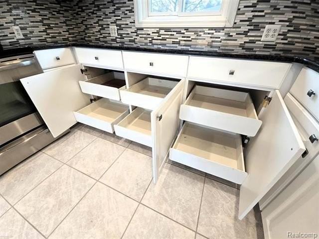 2722 Sparta Dr - Photo 4 of 50