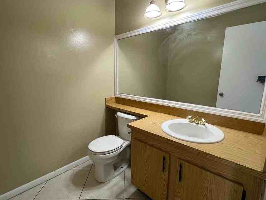 5249 Tennis Ln - Photo 7 of 23