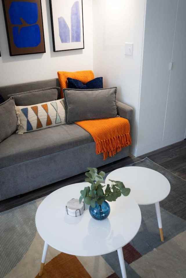 12607 Larchmere Blvd #1335755P - Photo 3 of 30