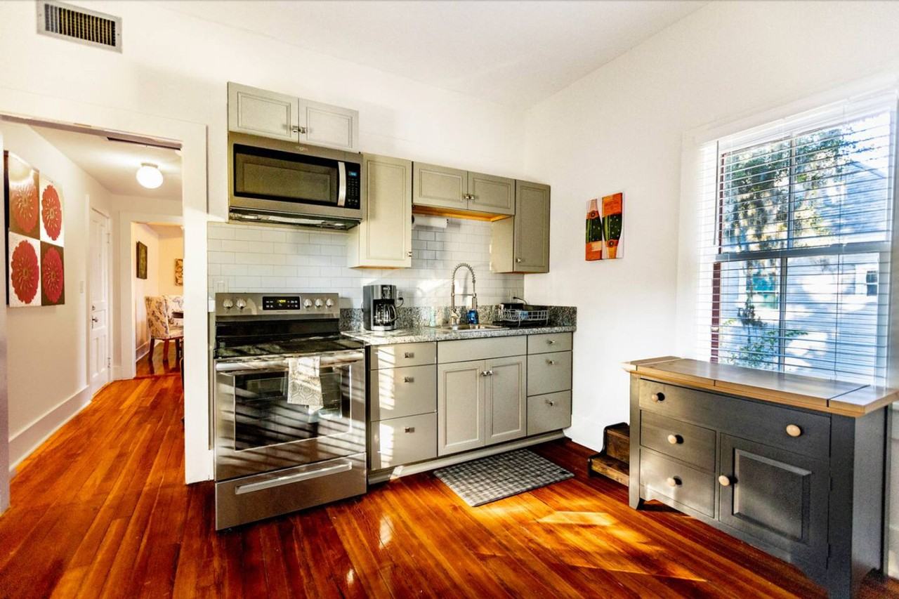 205 Se 7th St #1359091P - Photo 6 of 13