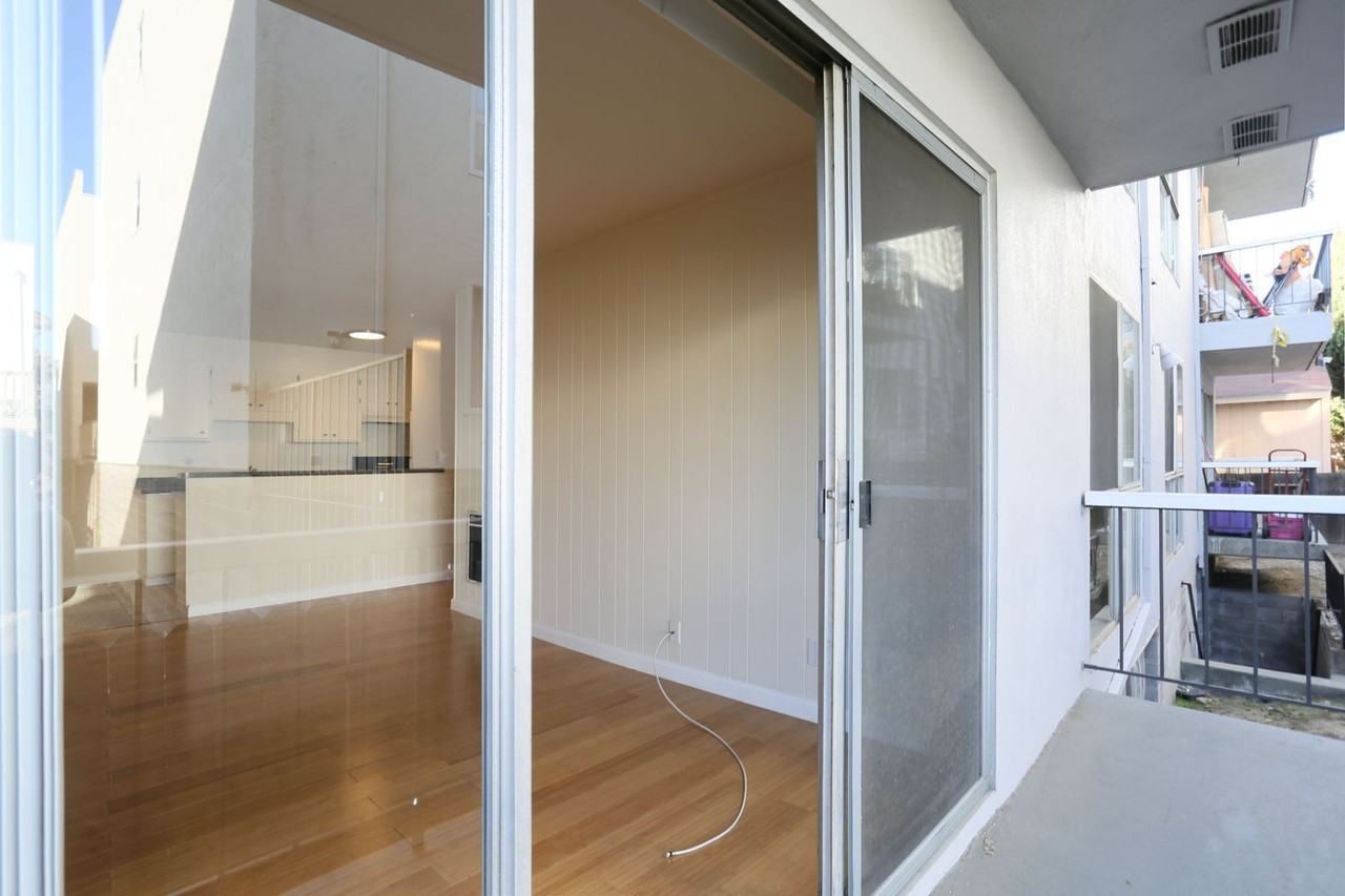 366 Bellevue Ave - Photo 3 of 17