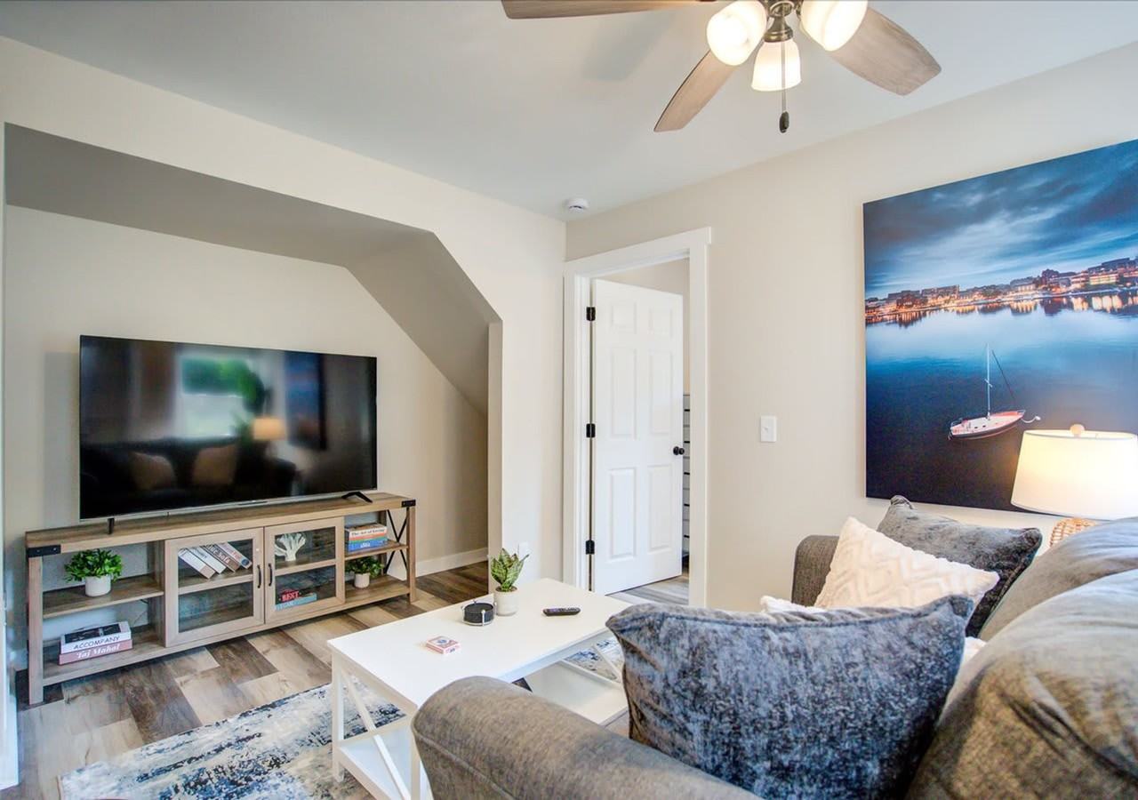 156 Rodney Ct #1377392P - Photo 3 of 21