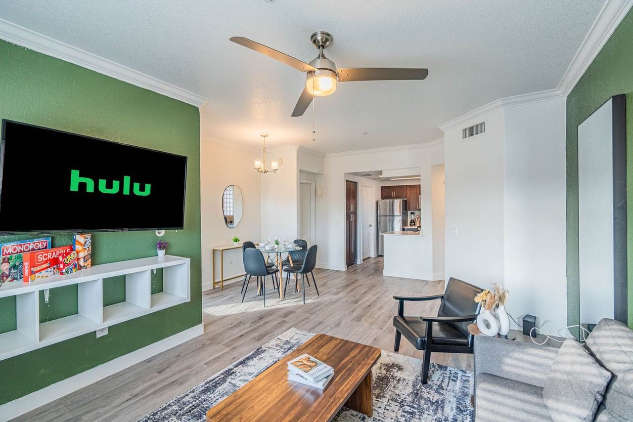 2150 S 55th St #1386552P - Photo 5 of 50