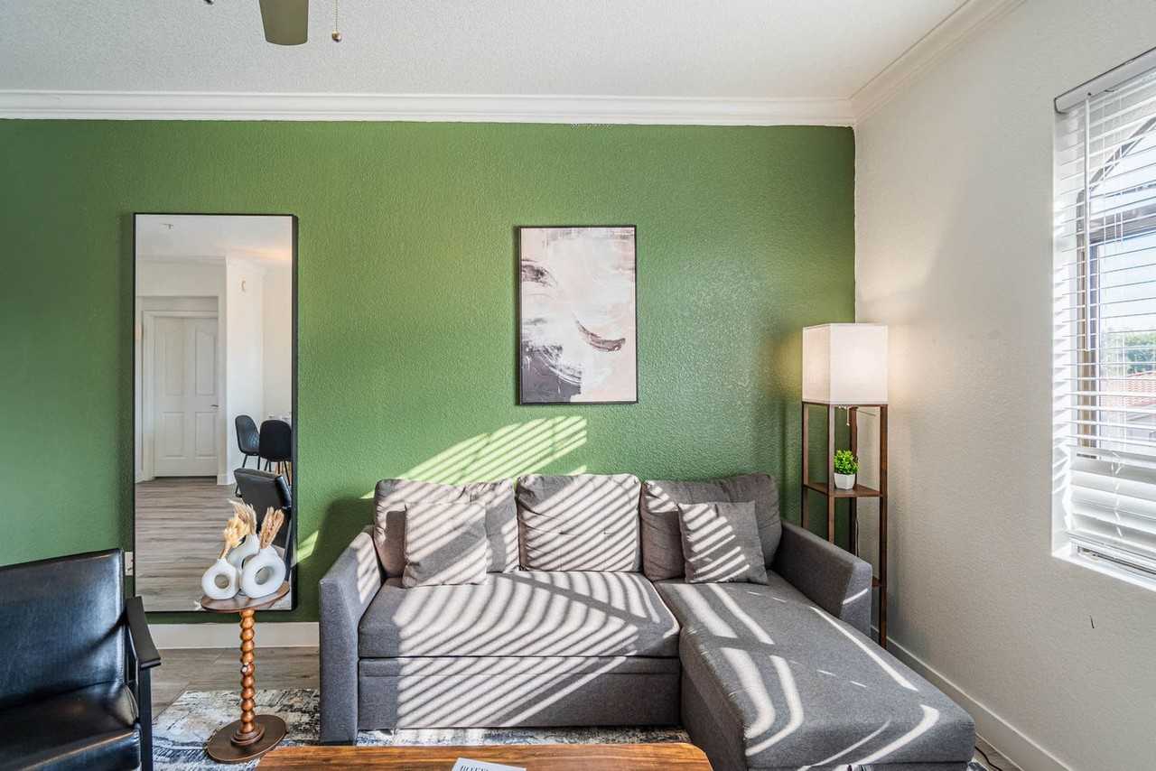 2150 S 55th St #1386552P - Photo 6 of 50