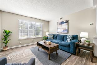 987 Collier Rd Nw - Photo 1 of 1