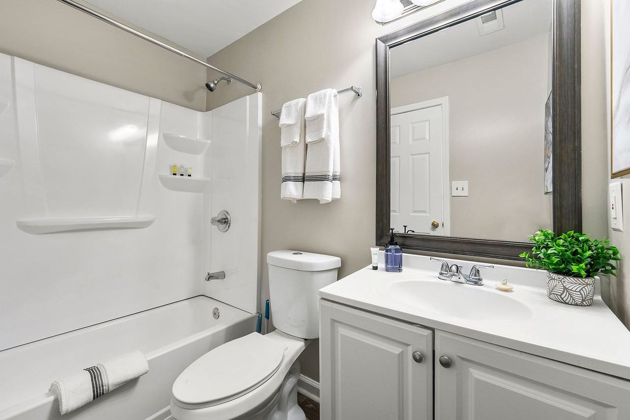 987 Collier Rd Nw #1388425P - Photo 5 of 15