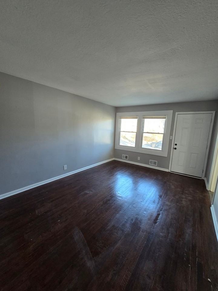 4808 Richmond Ave - Photo 6 of 24