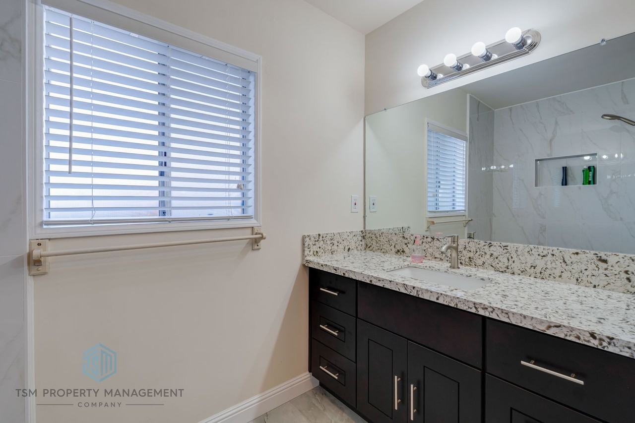 9816 Key West St - Photo 7 of 15