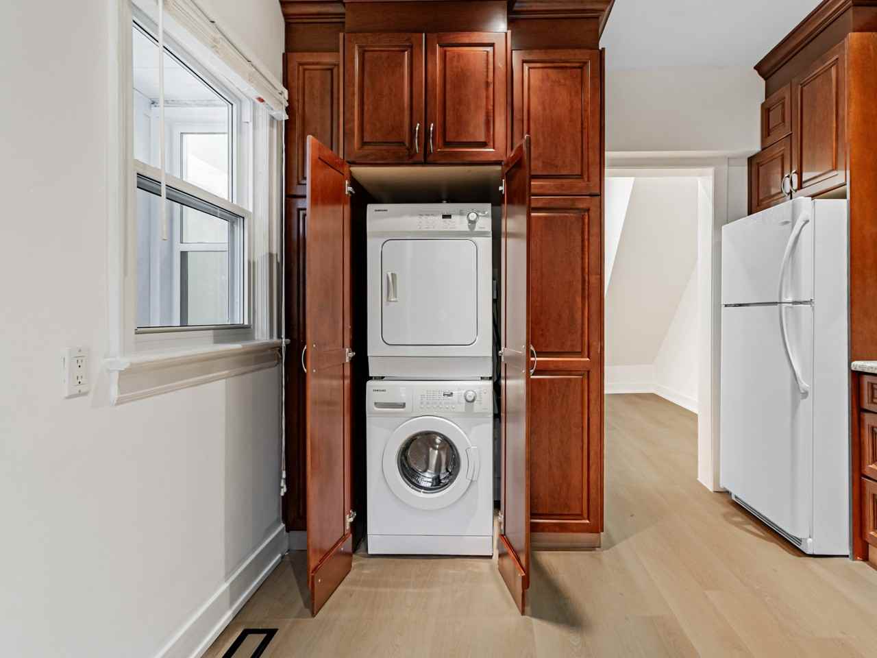 135 Bellwoods Avenue #1 - Photo 7 of 12