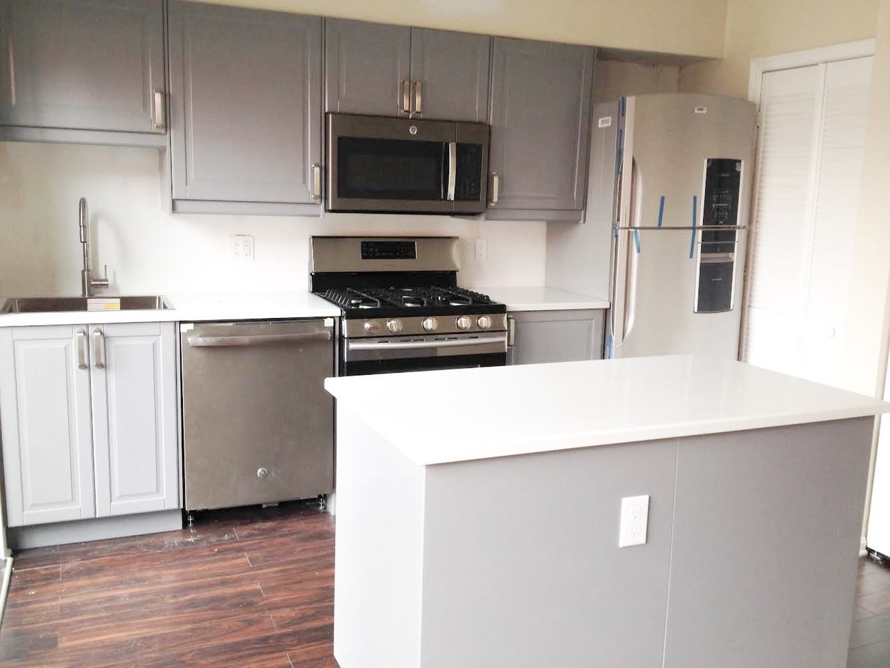 727 12th St Ne #A - Photo 5 of 24