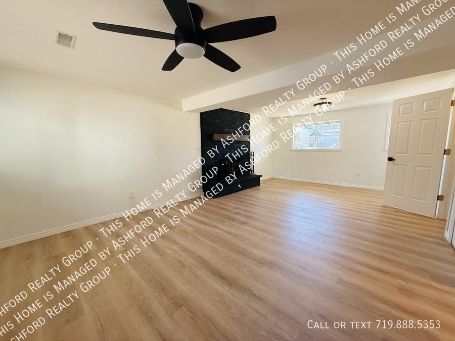 303 Quebec St - Photo 6 of 16