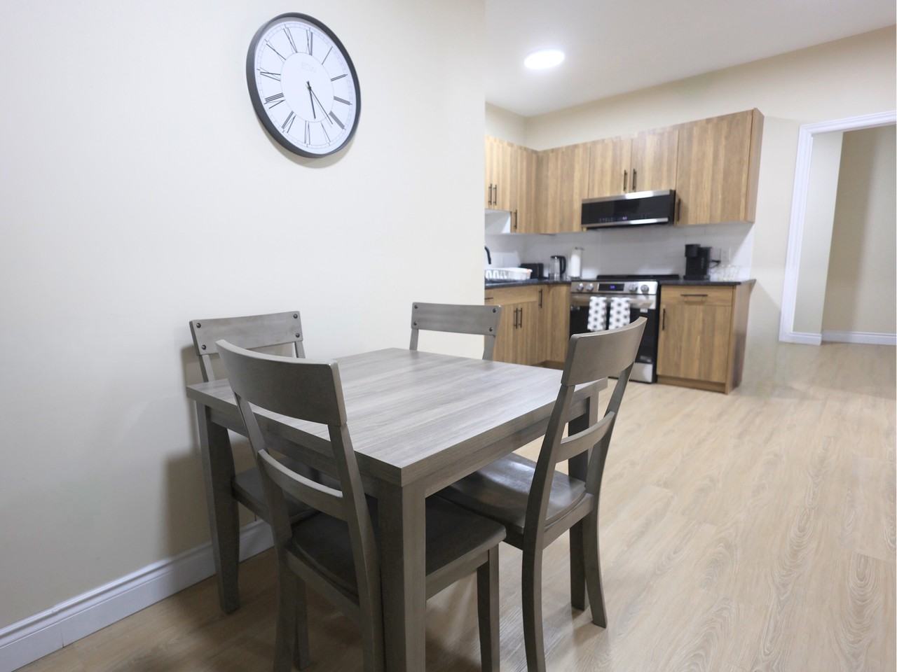 810 Ottawa Street #5 - Photo 7 of 10