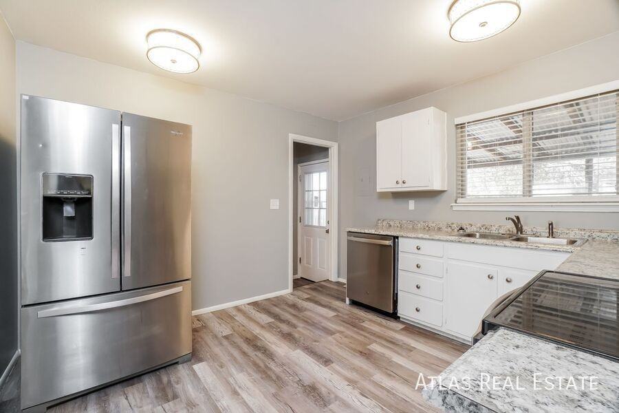 828 Querida Dr - Photo 6 of 20