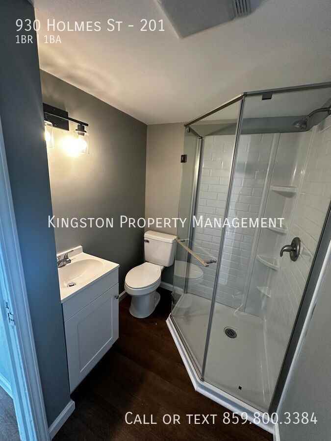 930 Holmes St #201 - Photo 3 of 8