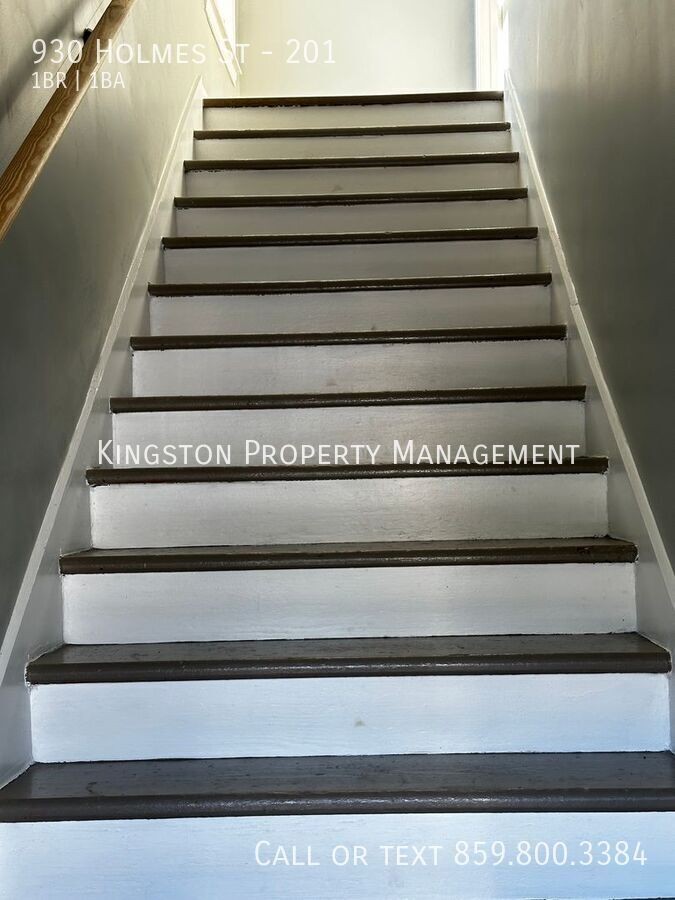 930 Holmes St #201 - Photo 7 of 8