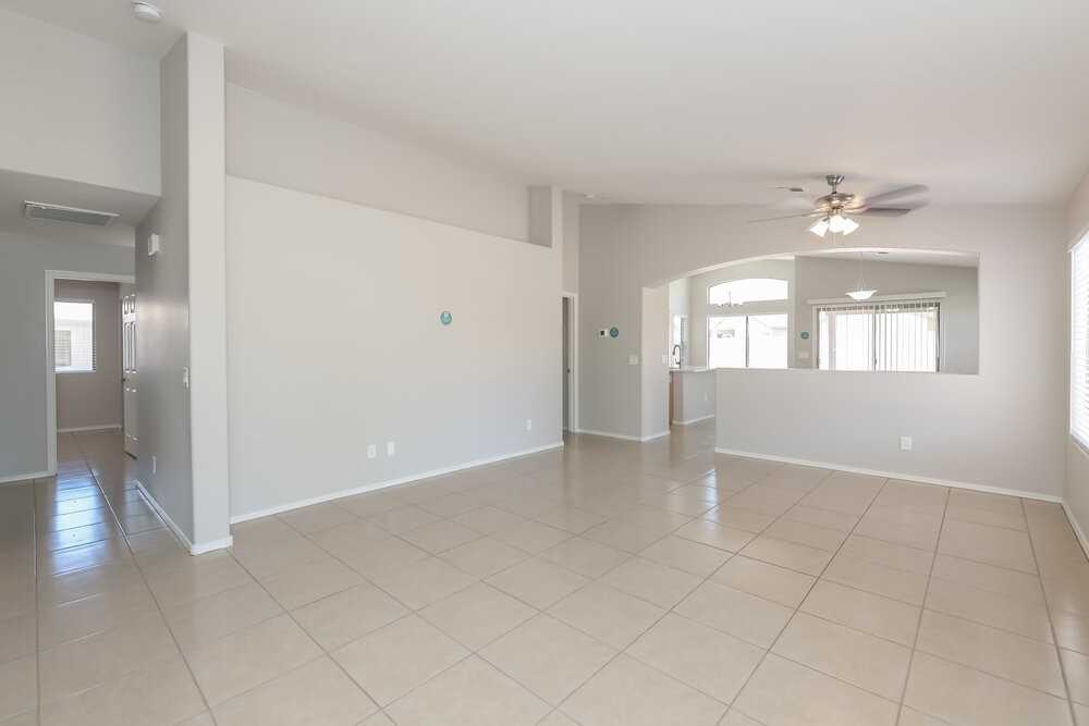 2230 S 63rd Dr - Photo 4 of 15