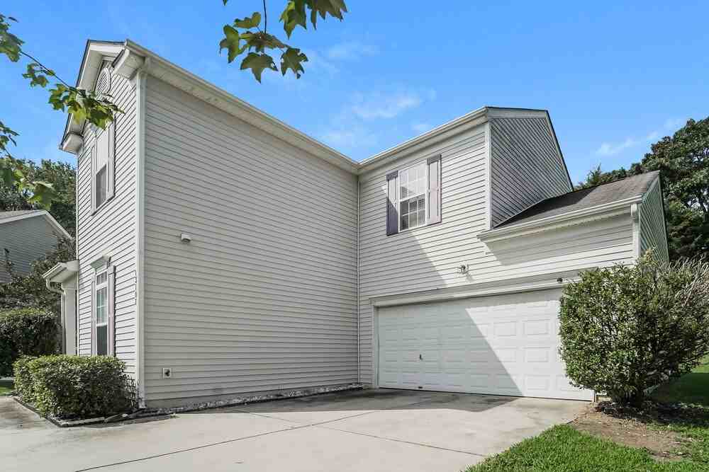 13107 Ambrosia St - Photo 4 of 17