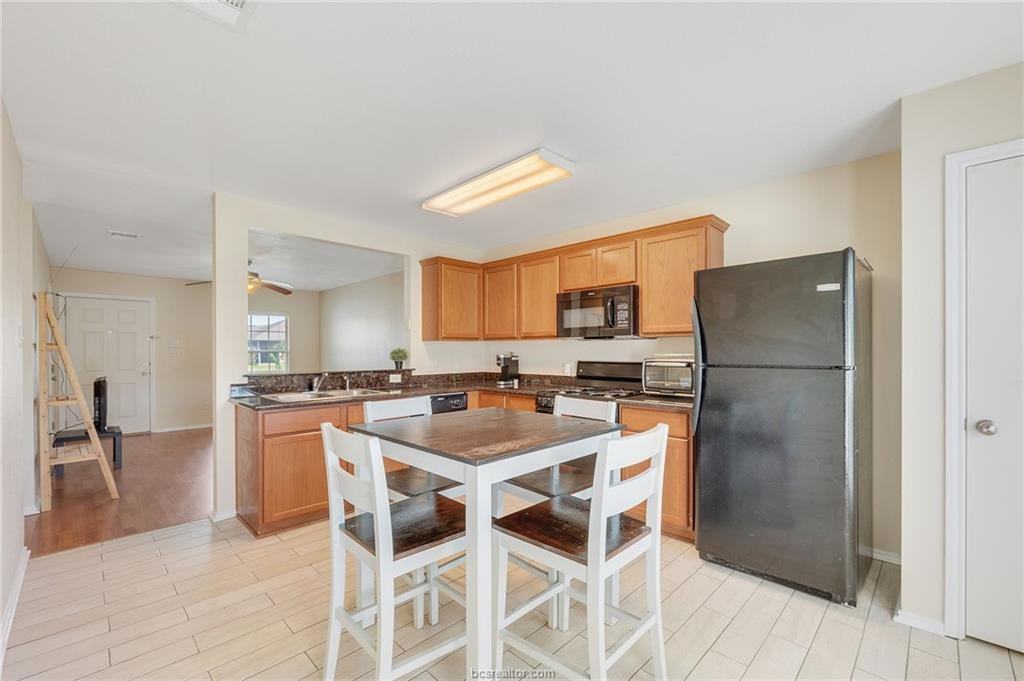 1114 Cottage Grove Cir #1114 - Photo 5 of 16