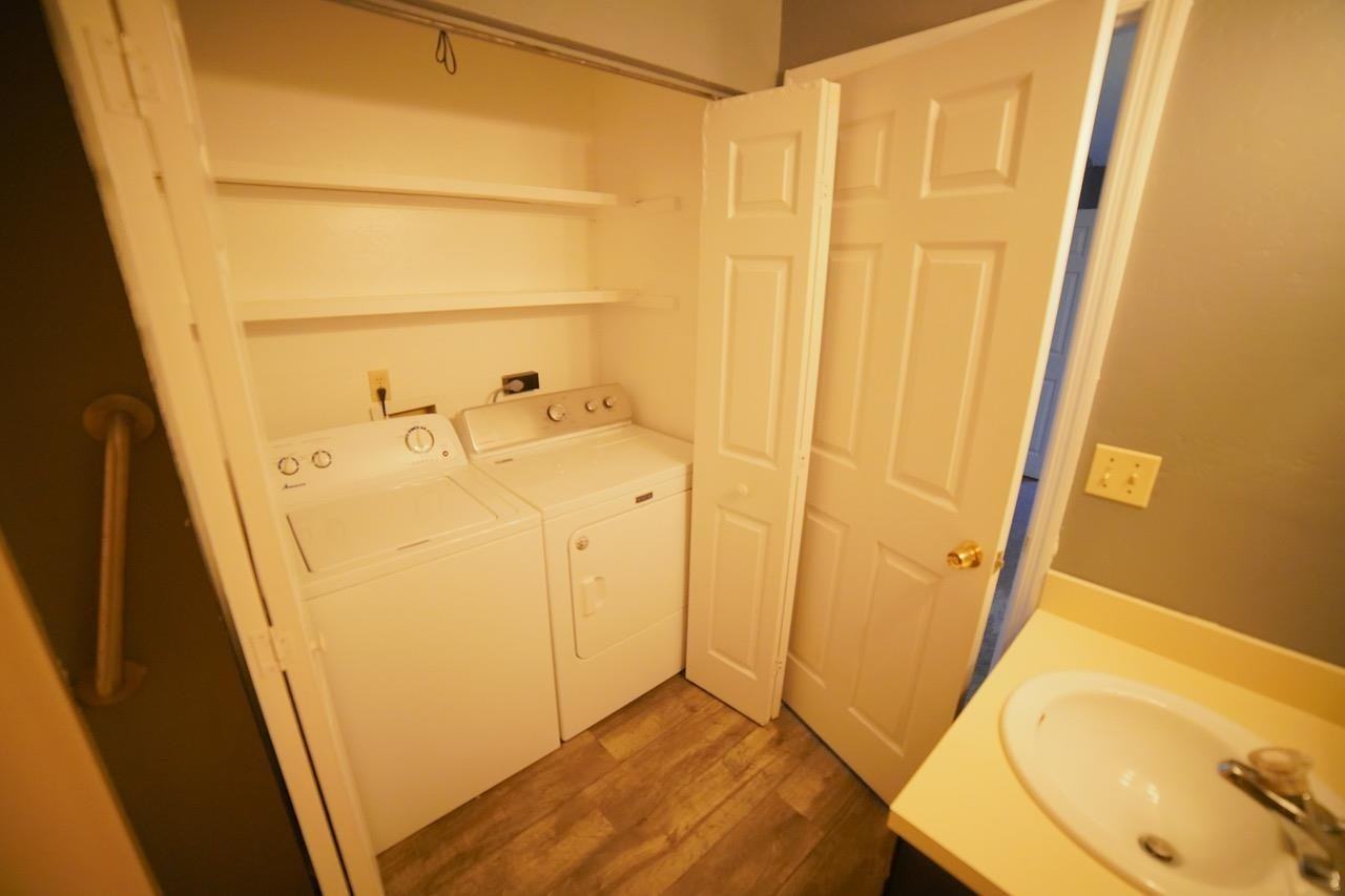 6315 S Placid Pl #6315B - Photo 5 of 21