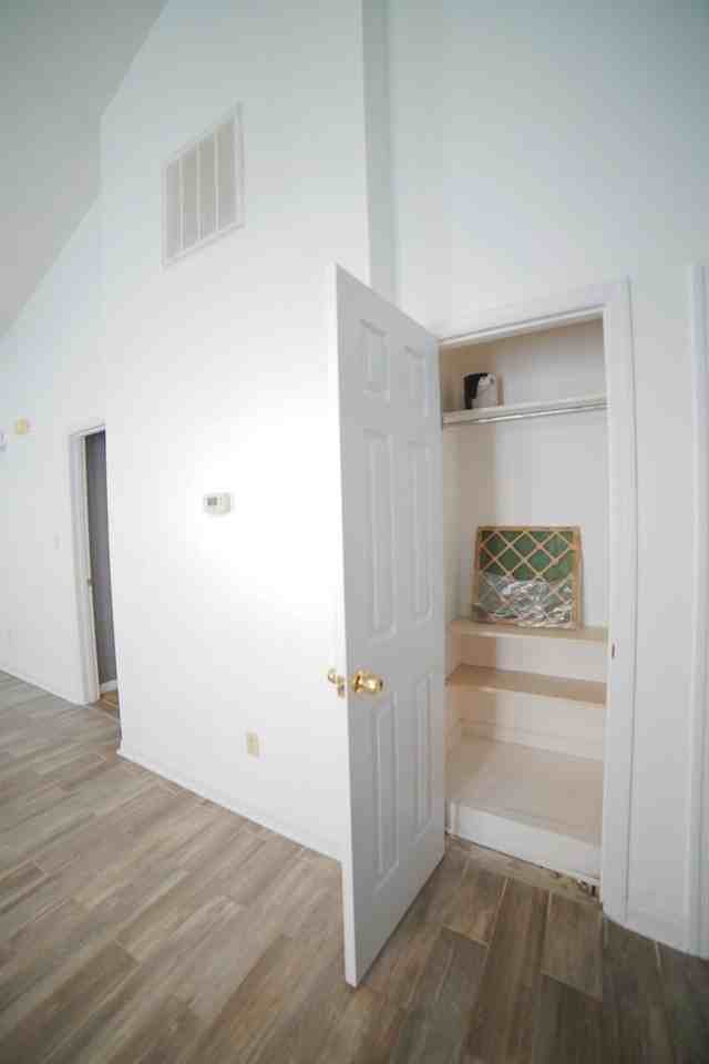 6315 S Placid Pl #6315B - Photo 7 of 21