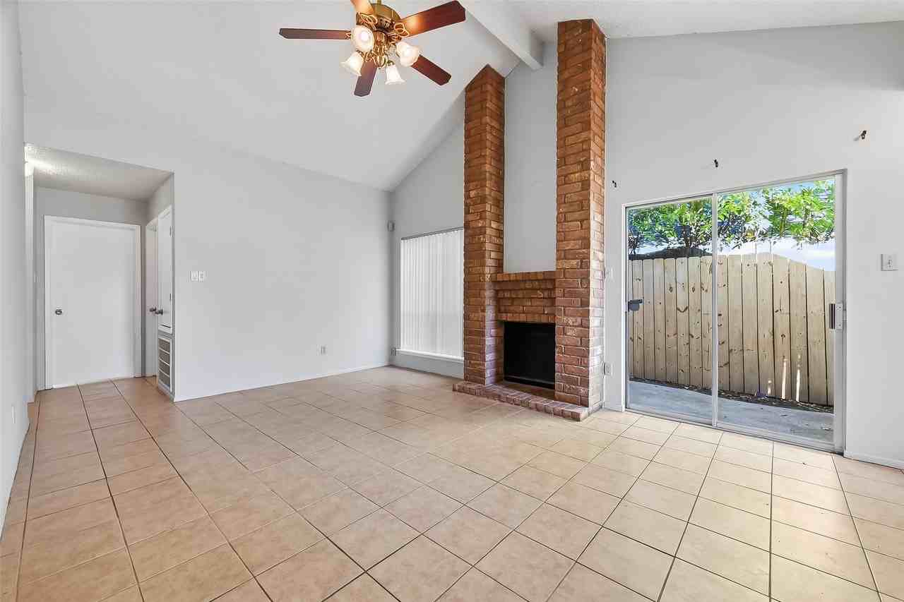 16106 Barbarossa Dr #16106 - Photo 7 of 30