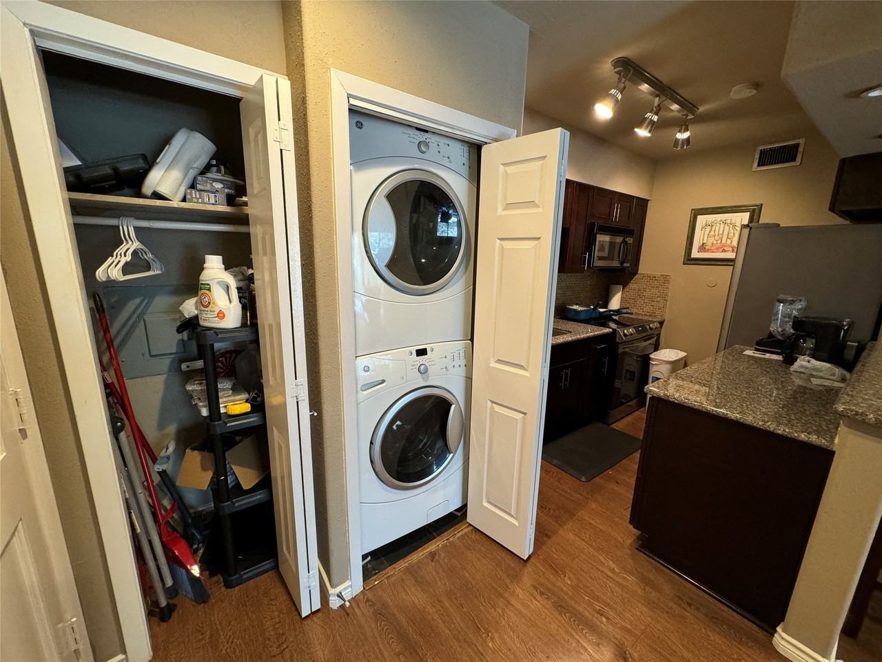 2220 S Piney Point Rd #2220-208 - Photo 6 of 10