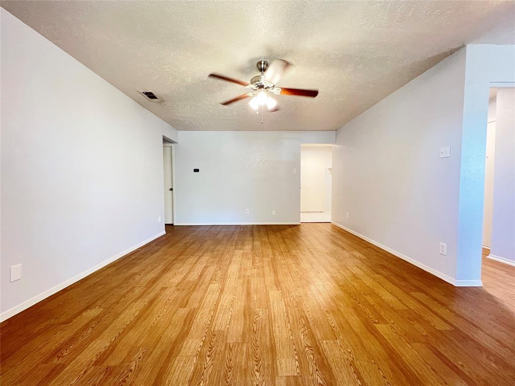 623 Bentwood Dr #623 - Photo 4 of 15