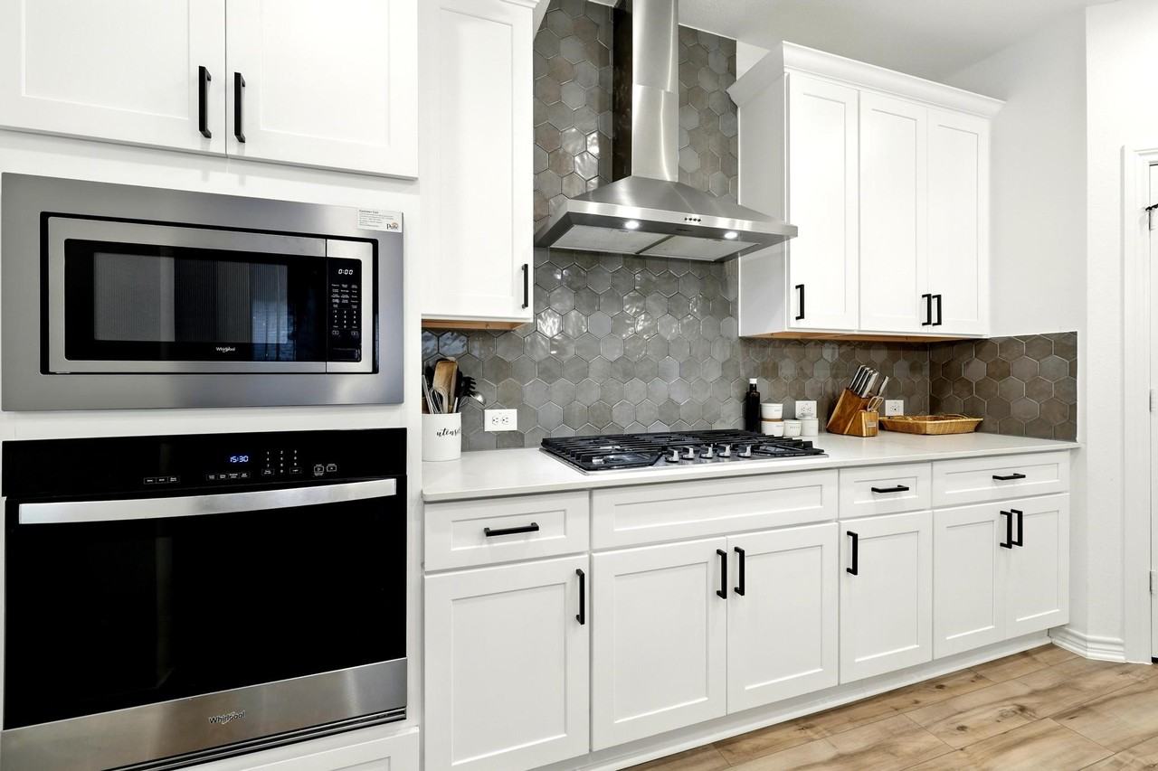 15727 Rosemary Hill Ln #15727 - Photo 6 of 28