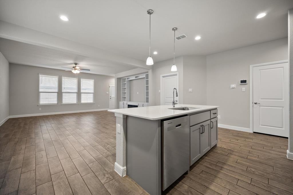 1021 Croxley Way #1021 - Photo 2 of 26